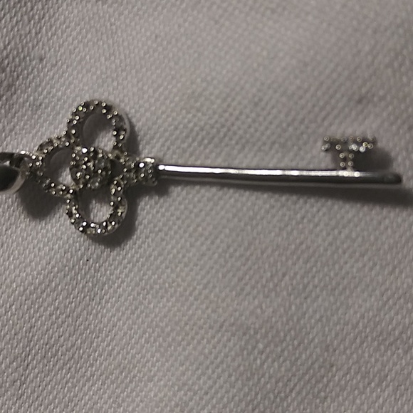 Lot of 925 Sterling Silver Fancy Knotted Cross 2 Keys With Bling - Picture 4 of 7
